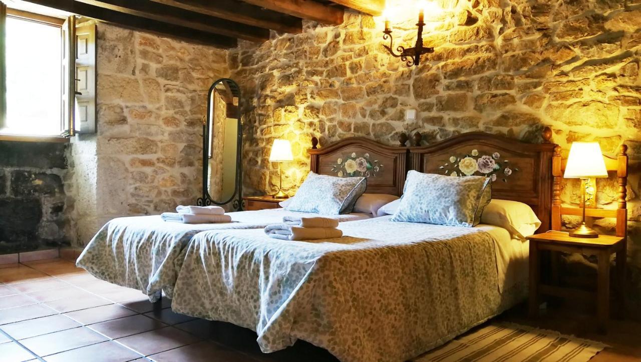 Casa Rural La Toba I Y II Bezana Екстериор снимка